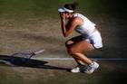 Linda Nosková slaví vítězství ve finále Wimbledonu 2026.