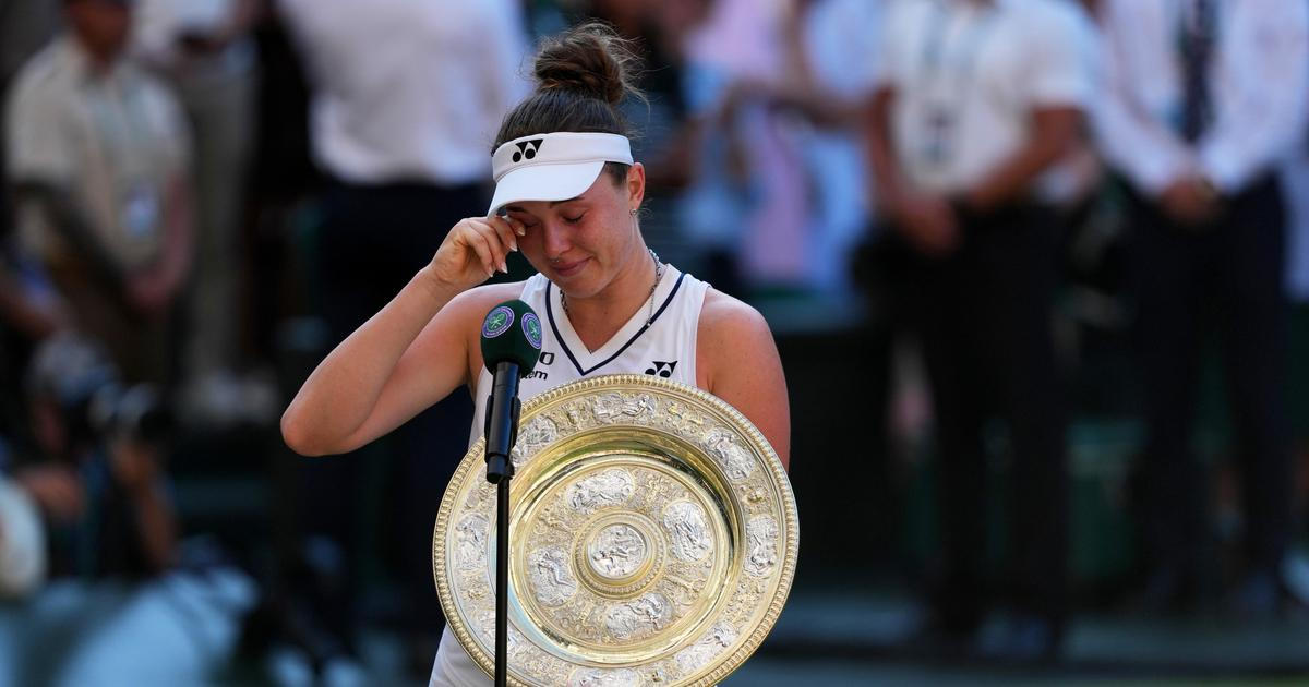 Začalo to smíchem, pak obě Češky rozplakaly Wimbledon. Slzely i Šarapovová s Kvitovou