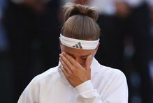 Karolína Muchová po porážce ve finále Wimbledonu 2026