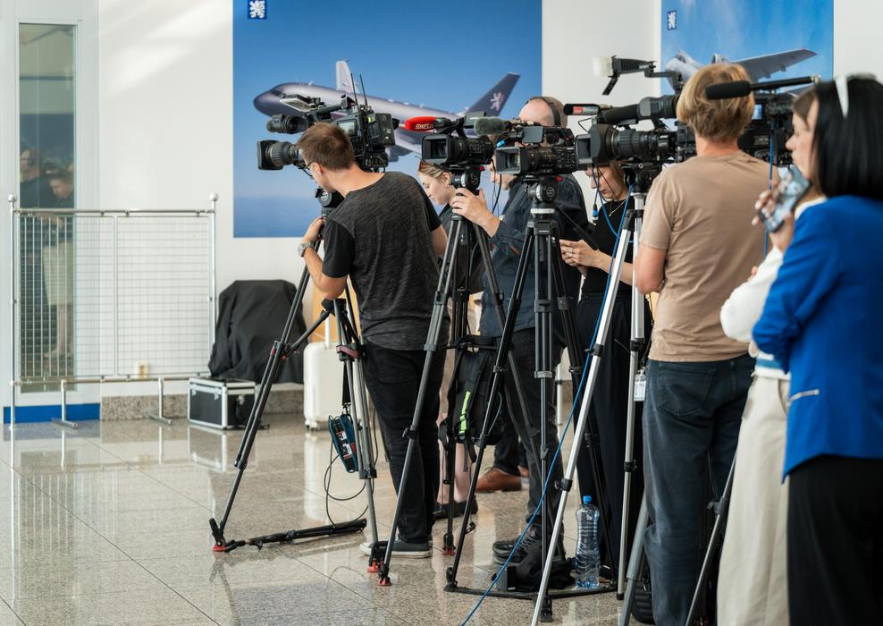 Mediální zájem o summit NATO byl více než očividný. Svou roli ale sehrál spor mezi Hradem a vládou.