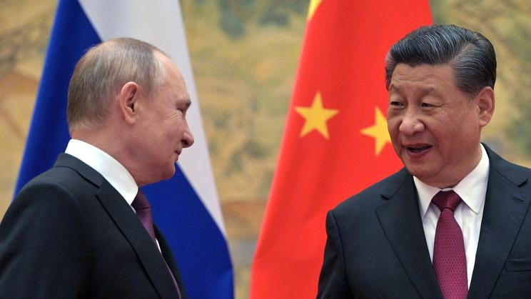 Vladimir Putin a Si-Ťin pching v Pekingu.