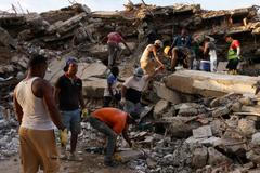 Aftermath of earthquakes in La Guaira
