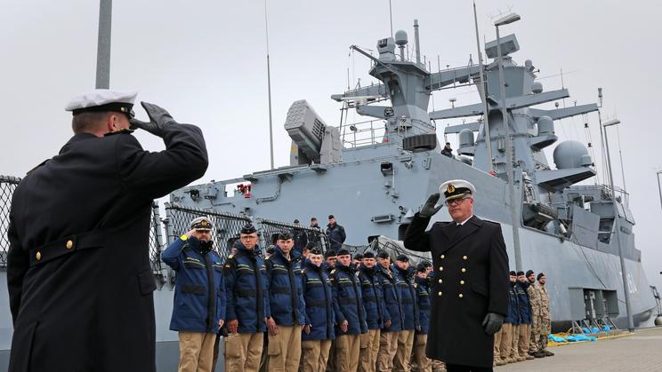Loď, korveta, kapitán, mise OSN, Corvette "Ludwigshafen am Rhein" in Unifil operation, operace, pobřeží, Libanon, UNIFIL