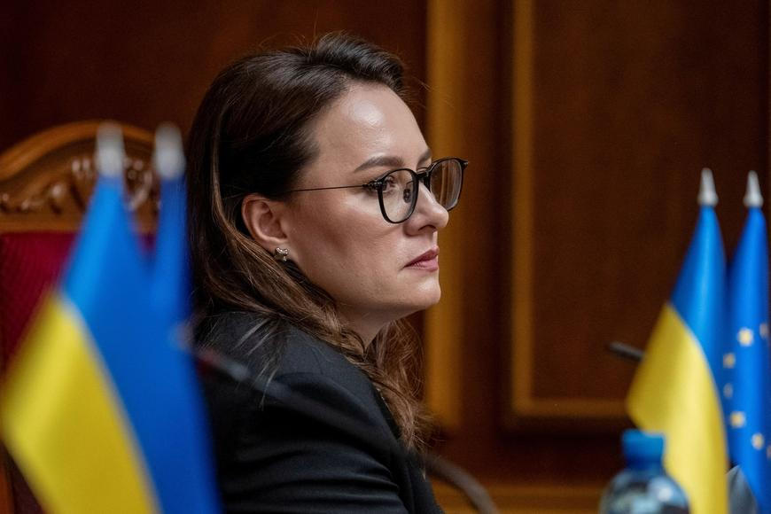 Zelenskyj šokoval i vlastní poslance. Přišel třetí otřes, vyměnil premiérku