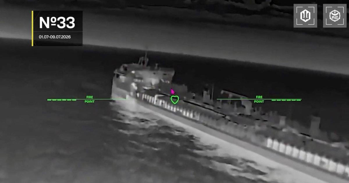 Ukrajinští „ohniví ptáci“ drtí tankery. Rusové uzavřeli klíčovou vodní cestu