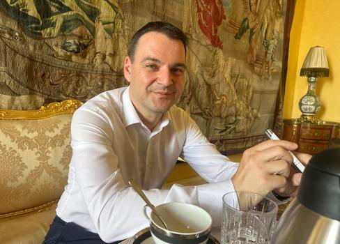 Ministr zahraničí Petr Macinka v rozhovoru pro Aktuálně.cz v červenci roku 2026.