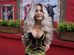 Dolly Buster