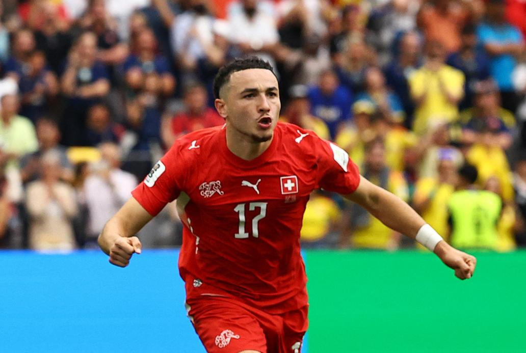 Rubén Vargas rozhodl osmifinálový rozstřel mezi Švýcarskem a Kolumbií.