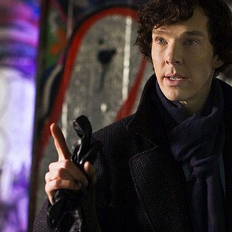Benedict Cumberbatch jako Sherlock Holmes v oceňovaném britském seriálu Sherlock (2010).