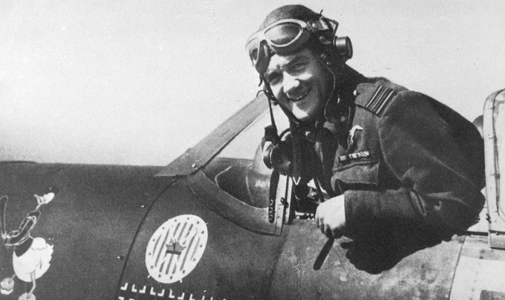 Letec Jan Zumbach létal v RAF s kačerem Donaldem na kokpitu. Život v míru jej nudil, tak se stal pašerákem a žoldákem.