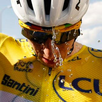 Tadej Pogačar po vítězné desáté etapě na Tour de France 2026