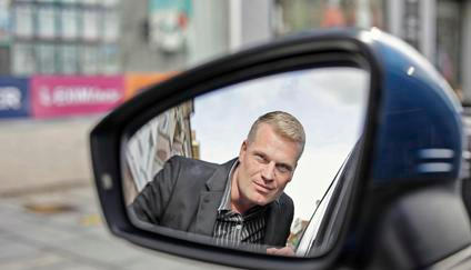  Bývalý automobilový závodník a lídr Přísahy s Motoristy Filip Turek, kandidát do Eurovoleb