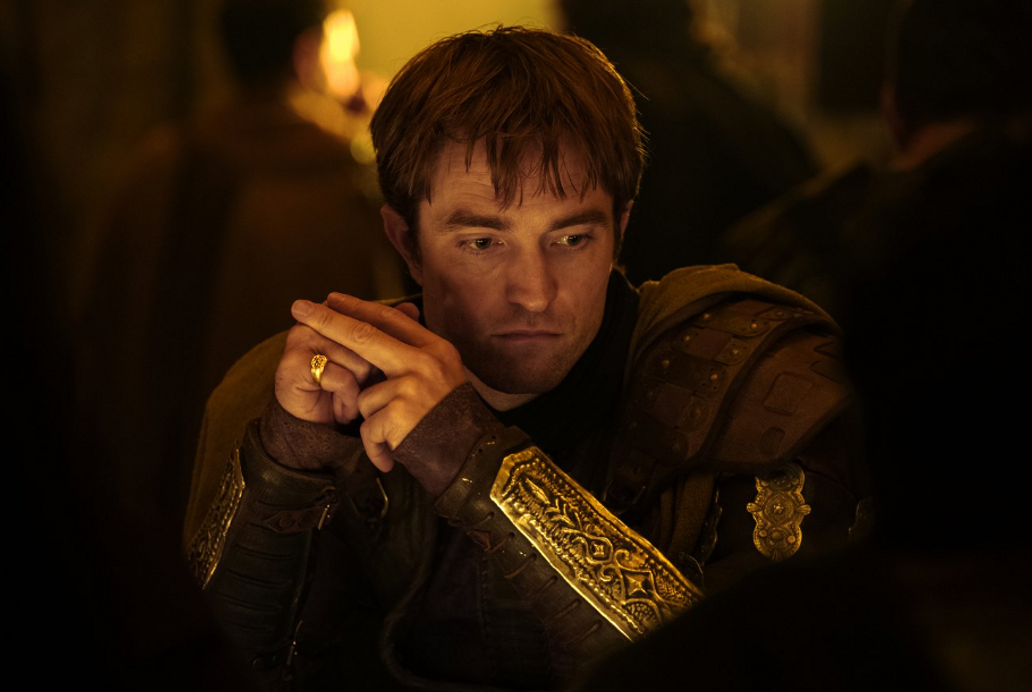 Robert Pattinson jako Antinous ve filmu Odyssea.
