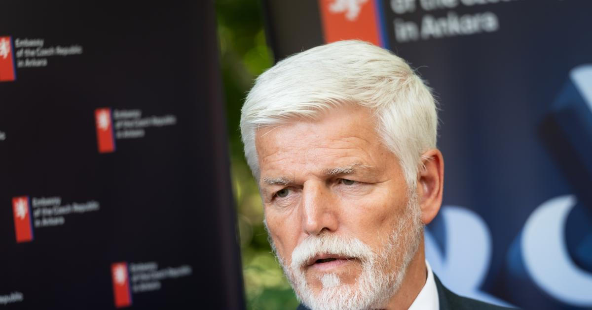 Pavel označil účast české delegace na summitu NATO za diplomatický výprask