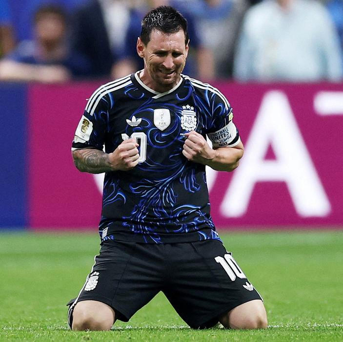 Lionel Messi slaví po semifinále MS 2026 Argentina - Anglie