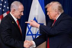 Izraelský premiér Benjamin Netanjahu při setkání s americkým prezidentem Donaldem Trumpem.