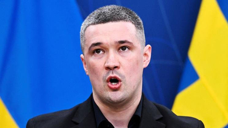 FILE PHOTO: Ukraine's Defence Minister Fedorov and Sweden's Defence Minister Jonson hold a press conference in Stockholm