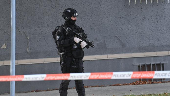 cvičení AMOK, simulace, ozbrojený útok, policista