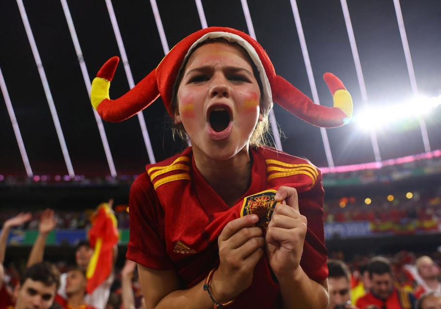 Španělští fanoušci v semifinále Eura 2024 Španělsko - Francie