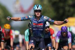 Tim Merlier v cíli osmé etapy Tour de France 2026