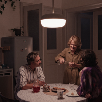 Jiří Havelka, Taťjana Medvecká a Marie Švestková ve filmu Bohdana Karáska Mistryně (2026).
