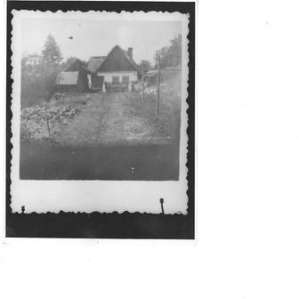 Roubenka je dnes jednou z nejautentičtěji dochovaných lidových staveb v okolí Bezdězu. Kromě své architektonické hodnoty je spojená i s legendami o loupežníku Václavu Kummerovi, které se v kraji vyprávějí už více než dvě století.
