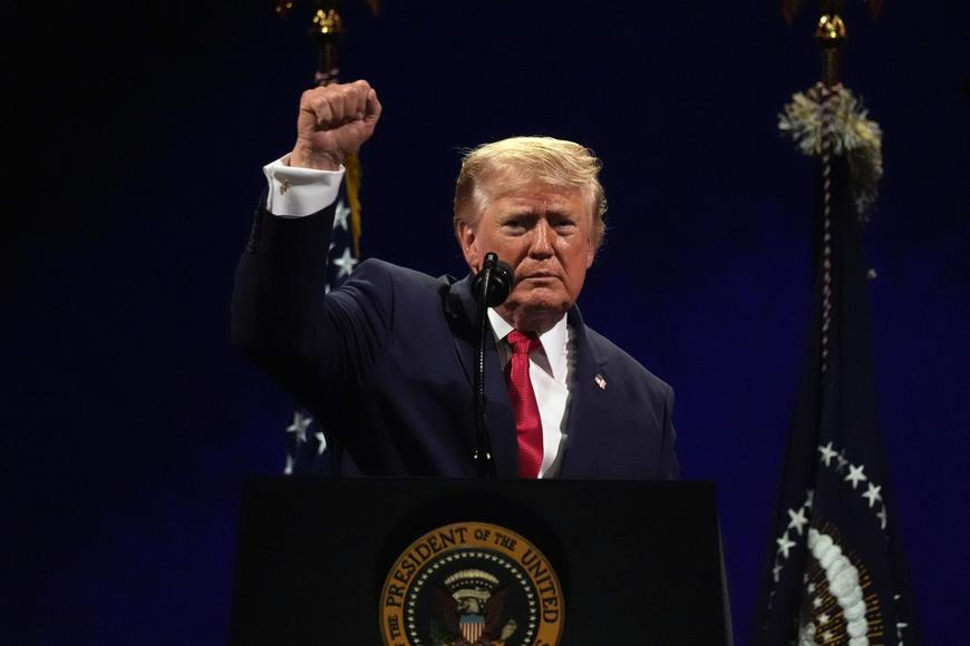 Trump schválil jadernou dohodu se Saúdskou Arábií pro civilní využití jádra po 30 let