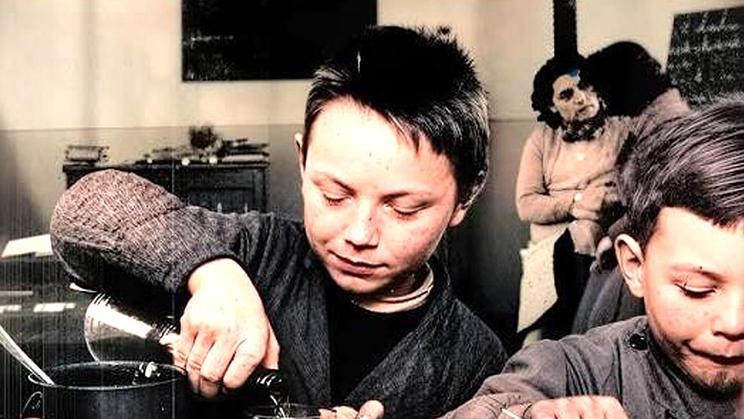 Až do roku 1956 dostávali francouzští školáci k obědu půllitr vína, piva nebo cideru. 