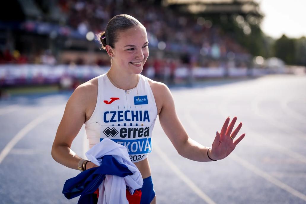 Zlatá Linda Botková po čtvrtce překážek na ME atletů do 18 let v Rieti