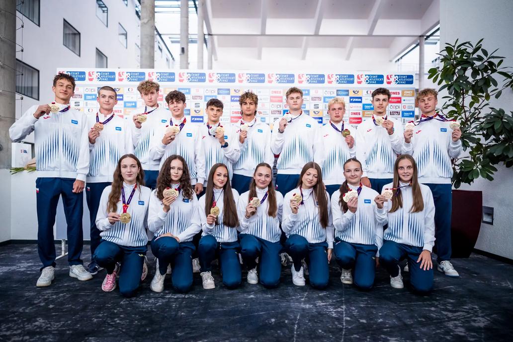 Čeští medailisté po příletu z ME atletů do 18 let v Rieti