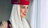 „Podívala jsem se, co Emirates vlastně jsou, viděla jsem červený klobouček, červené rty a bylo to. Byla jsem prodána. Ani jsem nevěděla, že sídlí v Dubaji, jen jsem viděla klobouk a rty a říkala jsem si, to je přesně to, co chci dělat,” vzpomíná se smíchem. 