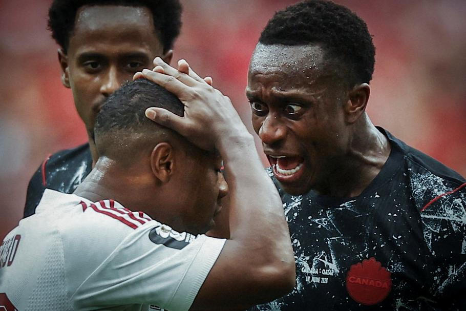 Katařan Ásim Madibú čelí hněvu Kanaďanu po svém hrozivém faulu na MS 2026