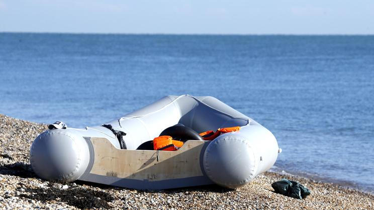 Dungeness,,Kent,,Uk,,May,6th,2022,,Abandoned,Dinghy,On,The