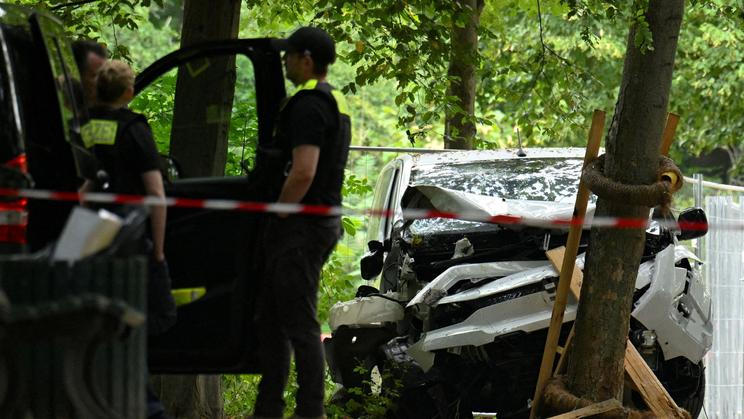 Deadly vehicle crash into crowd near Berlin's annual CSD parade