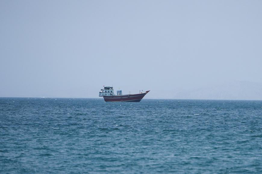 V Hormuzském průlivu explodoval ropný tanker. Odchýlil se od trasy a najel na minu