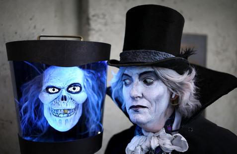 San Diego Comic-Con opens its doors to the world of fandom