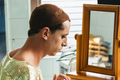 Jan Cina jako Lukáš, který se ve filmu Chica Checa živí jako úspěšná drag queen. Snímek o společenských předsudcích i touze být sám sebou režíroval Šimon Holý.