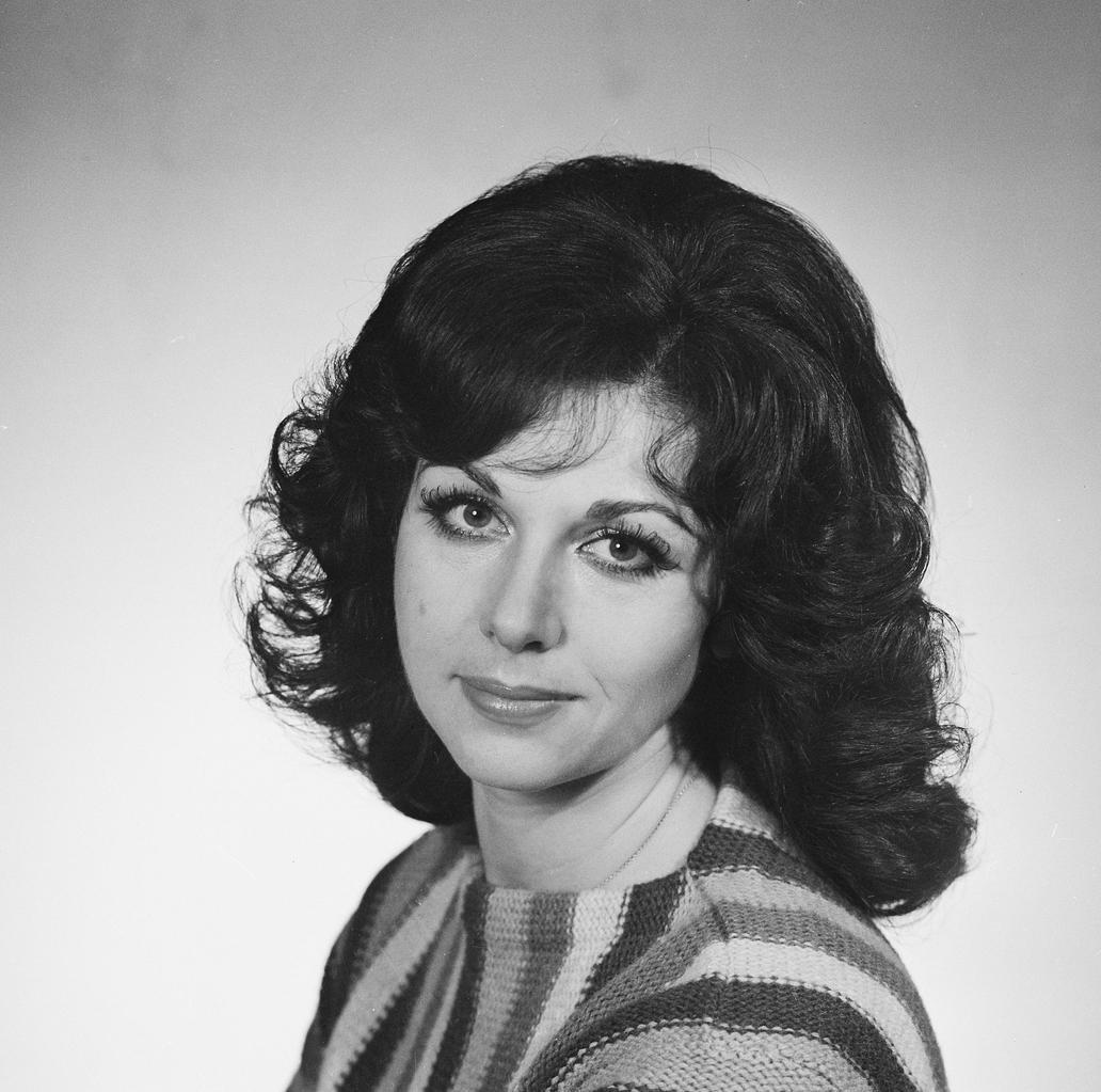 Saskia Burešová