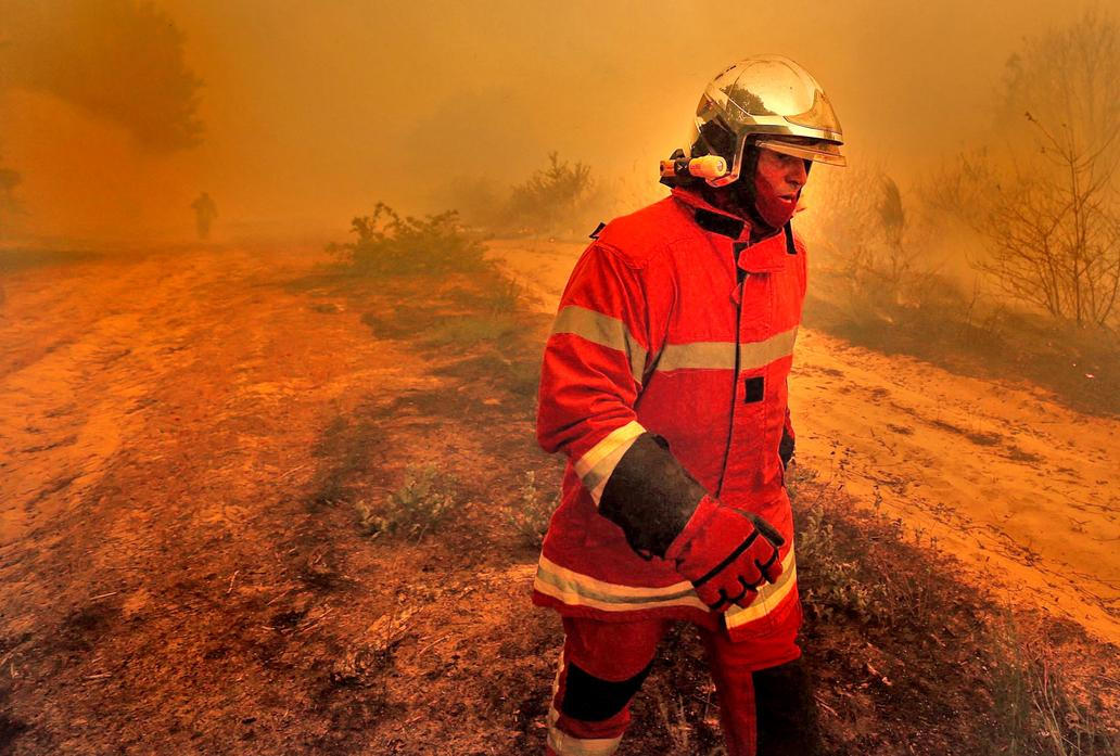 Wildfire in Lege-Cap-Ferret
