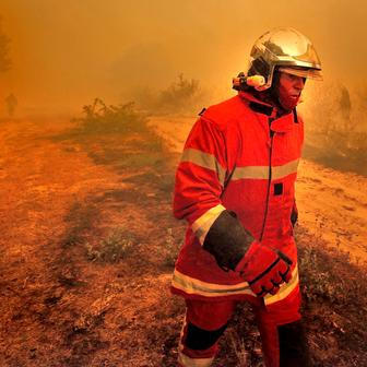 Wildfire in Lege-Cap-Ferret