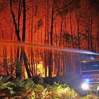 Wildfire burns near Lacanau
