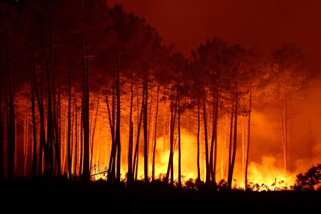 Wildfire at Ares, Gironde