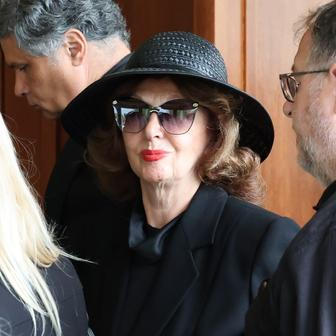 Saskia Burešová