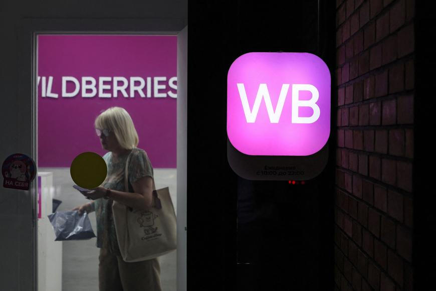 Ukrajinci drtí ruský sen. WB je „smlouva“ Putina a občanů o nákupech za super ceny