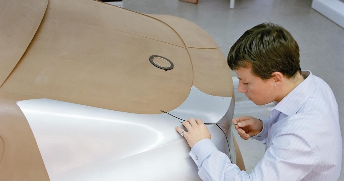 Proč dostal slavný designér ruské občanství? Citroën prolomil mlčení, kreslit Lady asi nebude