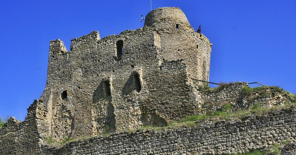 Pisa může jen tichce závidět! Nejšikmější věž na světě stojí u Mladé Boleslavi