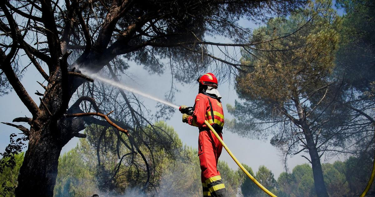 Nejen Francie. Ministerstvo varuje Čechy ve Španělsku před požáry, hrozí i uzavírky na cestách