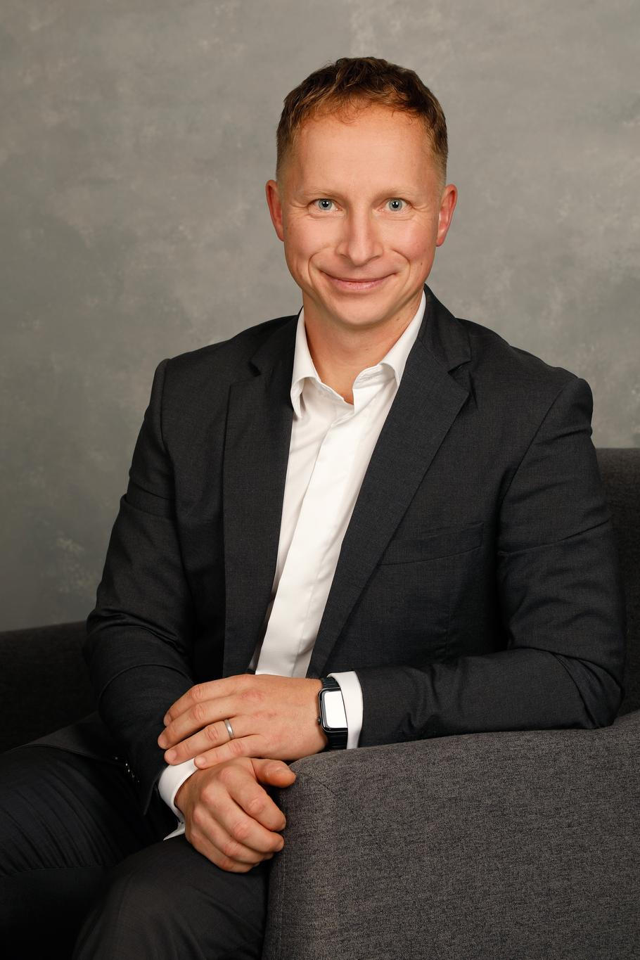 Alexander Paál, CEO, SOFTEC CZ Alexander Paál, CEO, SOFTEC CZ