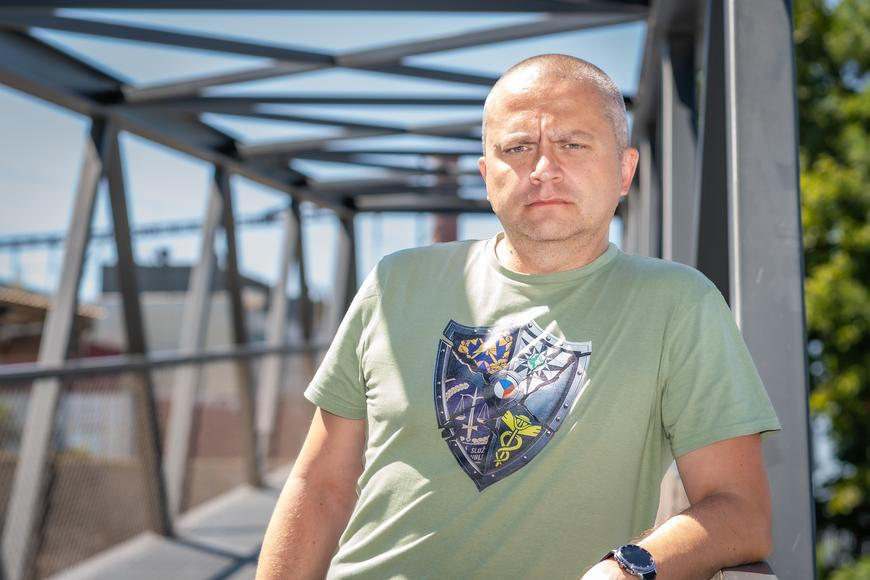 Ve hře je obávaná „Modrá chřipka“. Policejní rebel mluví i o Babišových slibech