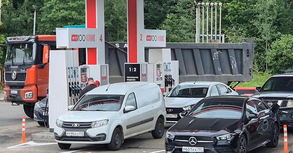 „Voštiny se začnou tavit.“ Agónie ruských motoristů dosáhla fantastických rozměrů